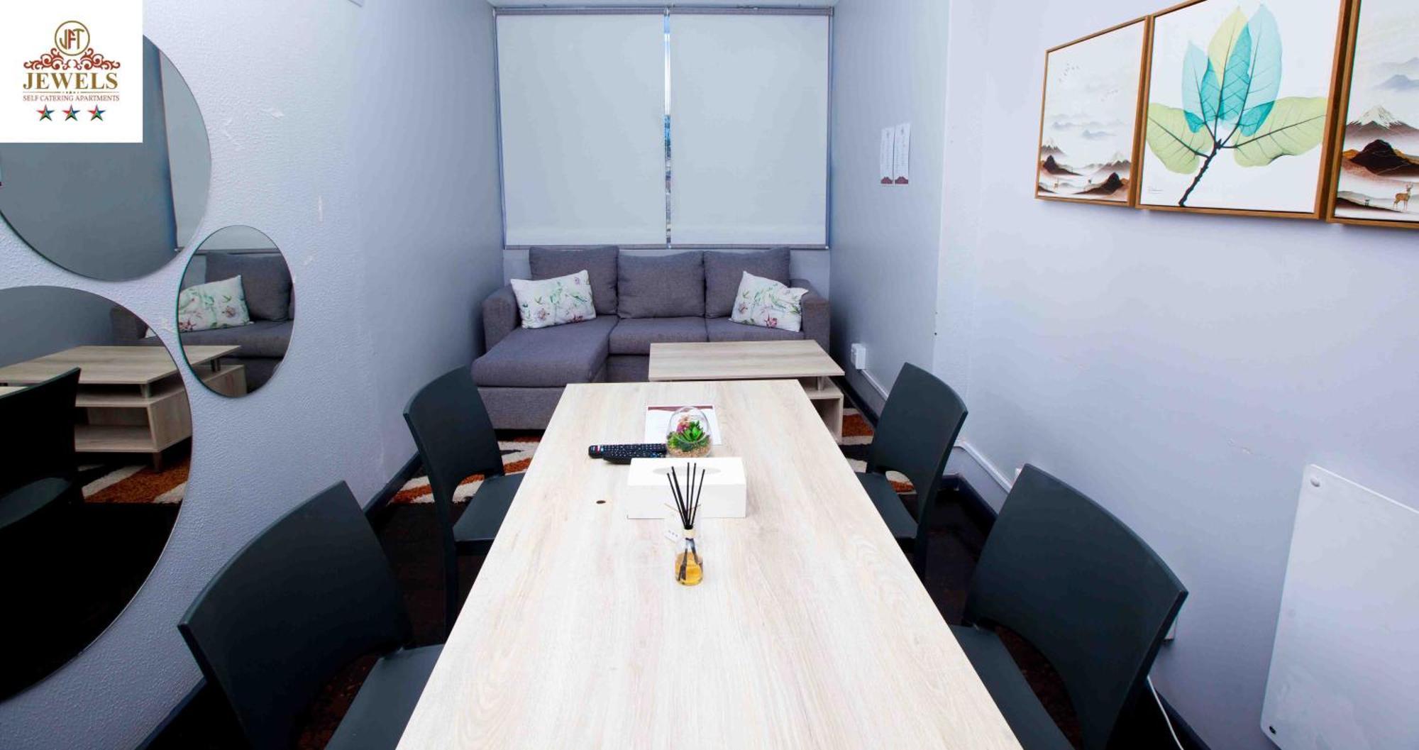 Jft Self Catering Units Bed & Breakfast East London Eksteriør bilde