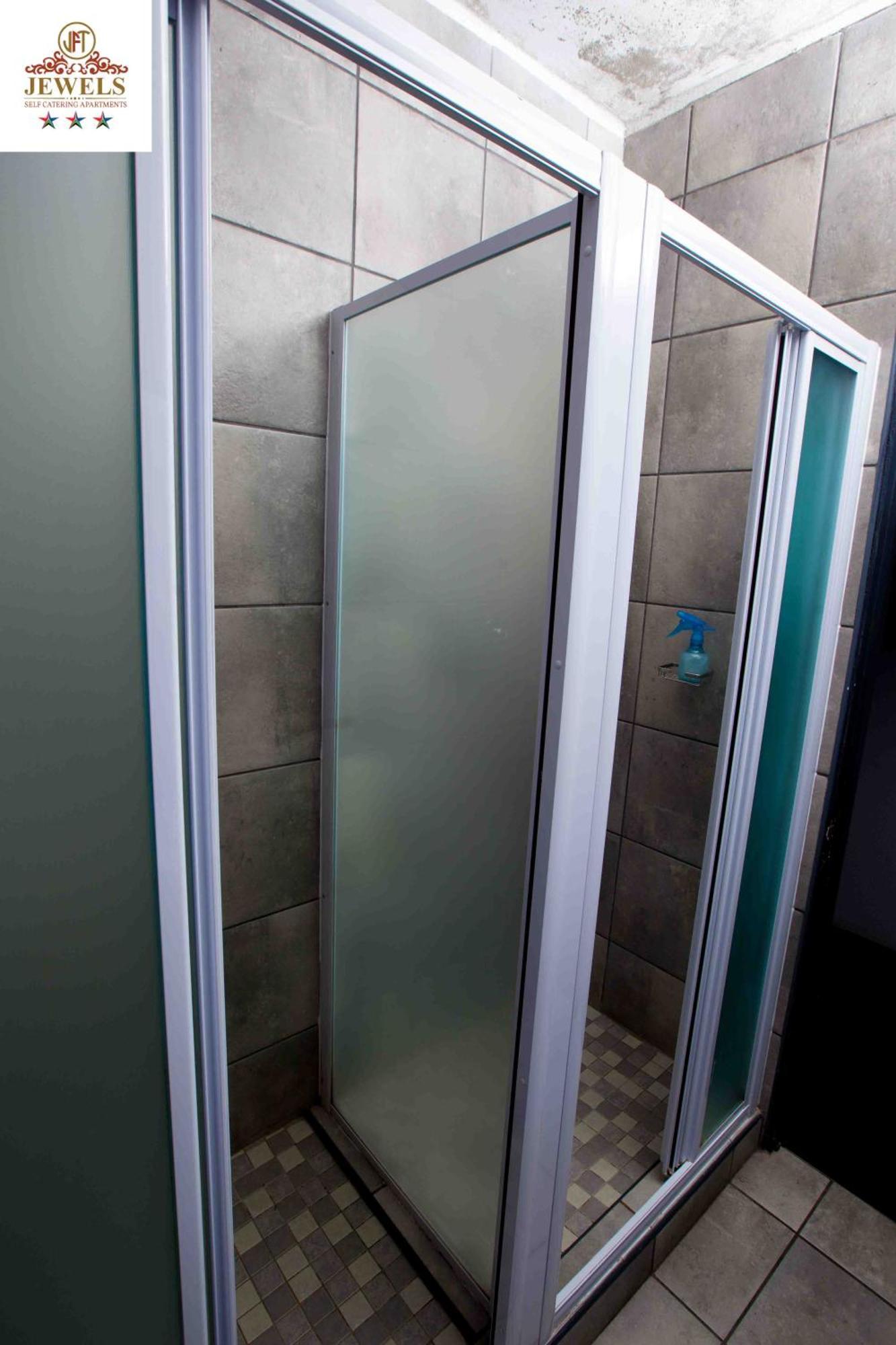 Jft Self Catering Units Bed & Breakfast East London Eksteriør bilde