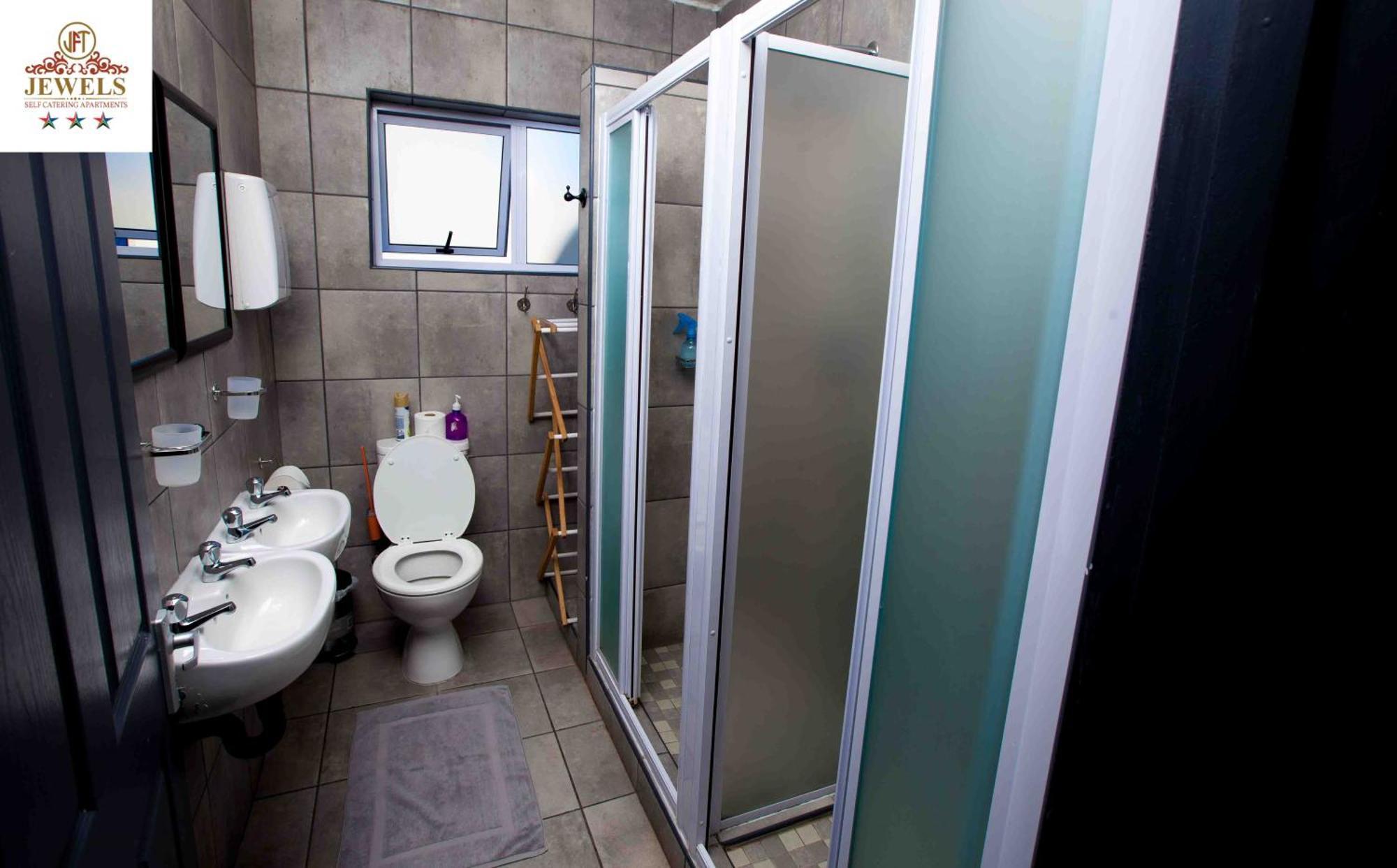 Jft Self Catering Units Bed & Breakfast East London Eksteriør bilde