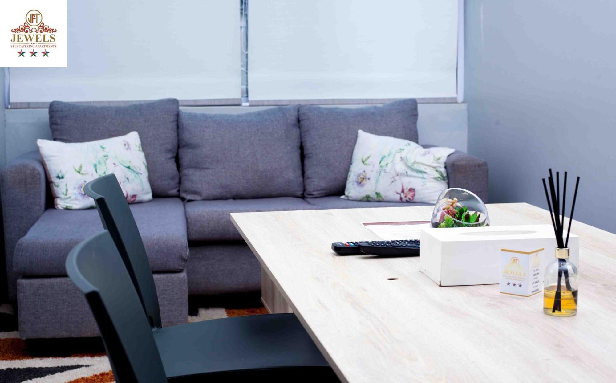 Jft Self Catering Units Bed & Breakfast East London Eksteriør bilde